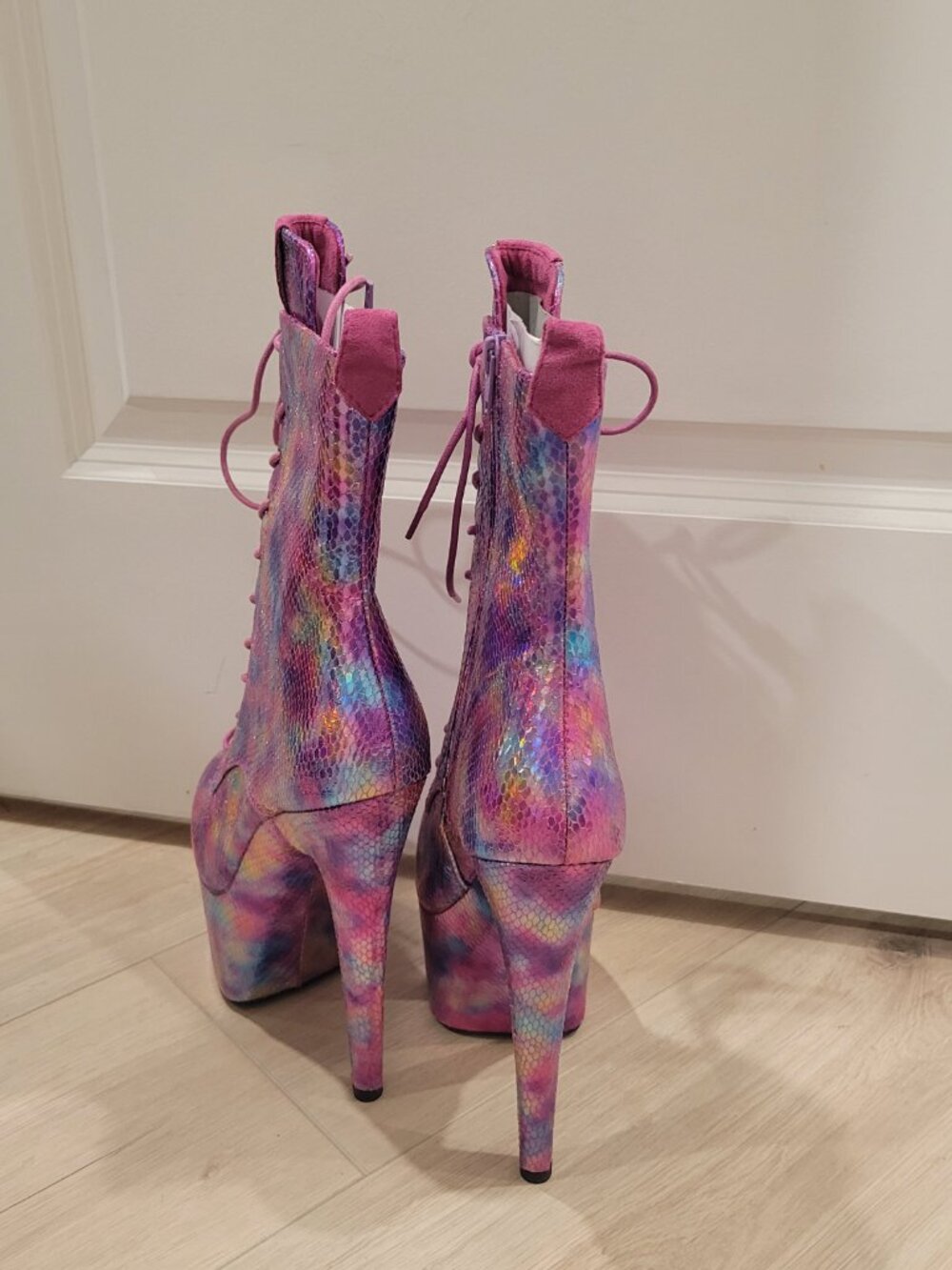 (NEW) 2024 Dragonfly Hella Heels, size 8 US / 8 AU / UK 6 / EU 39, 7 in platform - Picture 12 of 16